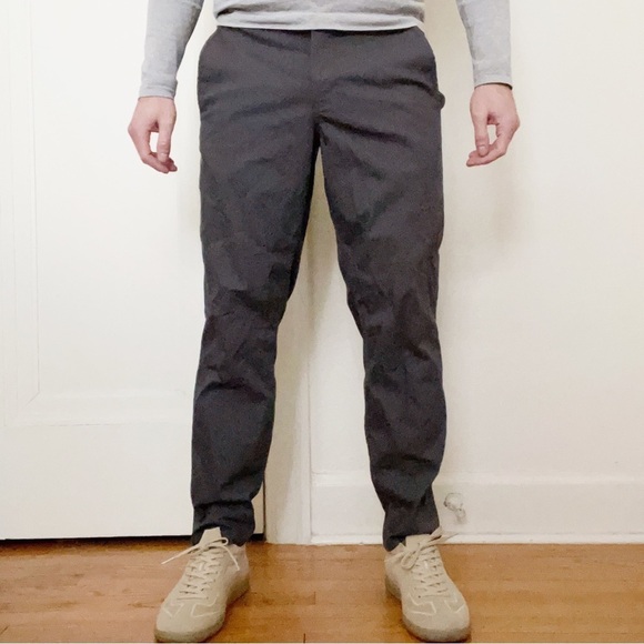 Kit and Ace Men’s Commute Pant Standard Fit Gray 32x29 - Picture 1 of 11